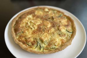 Recette de tarte courgette, thon et fromage